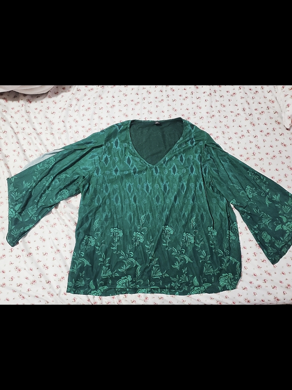 SHEIN Teal Green V-Neck Floral Jacquard Tunic